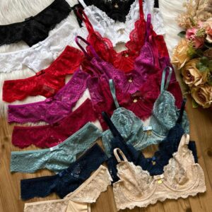 Conjunto em Renda Sem Bojo Com Aro